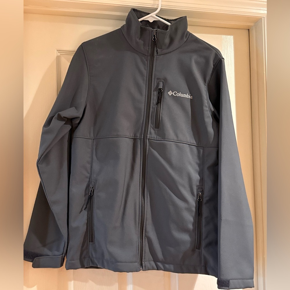 Columbia men’s light but warm jacket EUC size S